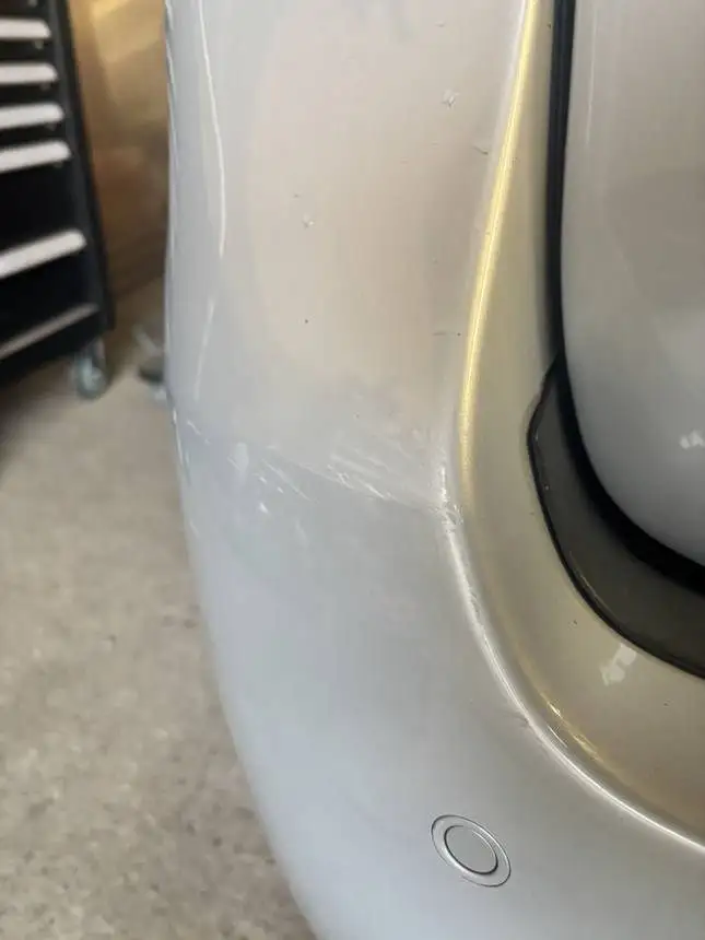 Carrosserie avant polissage