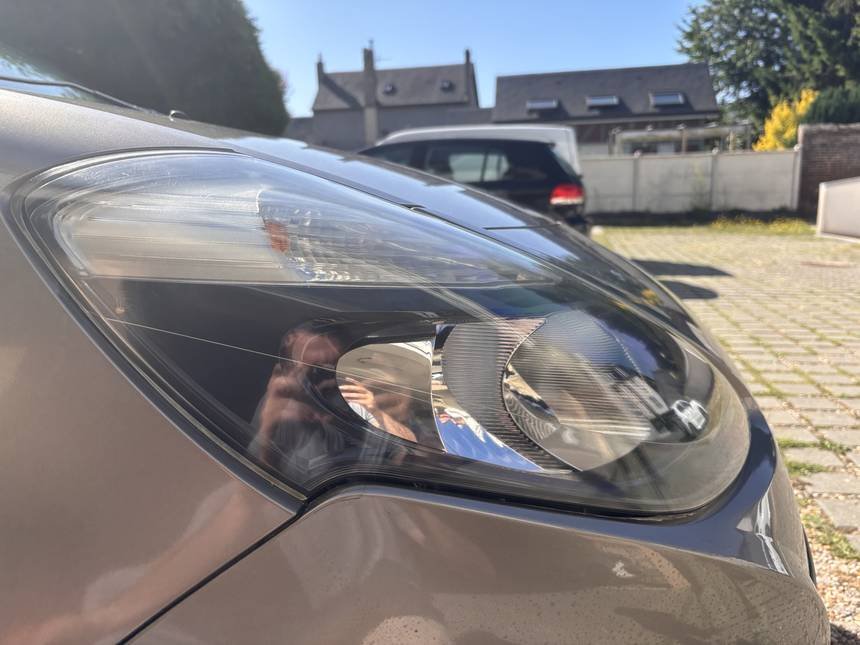 Phare Clio 3 après